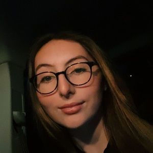 Meet your Posher, Candi